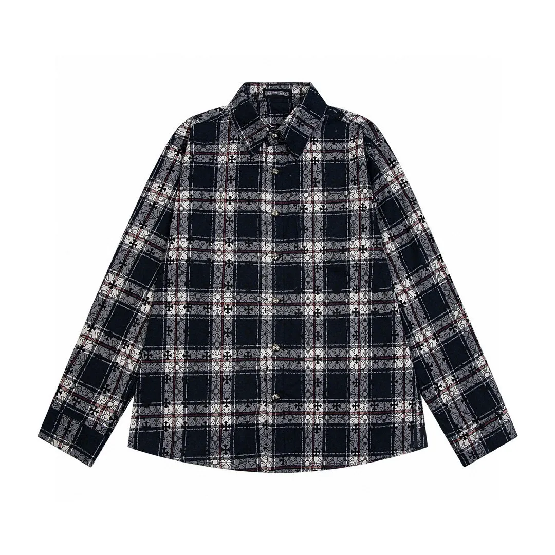 P230 Style number: G007 Chrome Hearts classic cashew flower cross all-over printed jacquard long-sleeved top casual shirt for couples 1️⃣Customized original jacquard fabric, high-quality pure cotton jacquard plaid fabric, soft and comfortable to the touch, a very high-quality fabric! 2️⃣The details of the workmanship are perfectly controlled. The lining is made of vest hemming, and the cuffs are made of double cross leather labels. It is different from the ordinary version. The collar is also designed with interlining, which shows high-end fashion and personality. The style is fashionable, simple and elegant, and it is a very versatile jacket! 4⃣️Complete accessories, all customized with original versions! Same style for men and women Color: Cashew Purple Sizes: S, M, L, XL